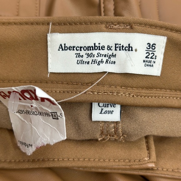 Abercrombie & Fitch Curve Love Faux Leather ’90s Straight Ultra High Rise SZ 22S - Picture 13 of 13